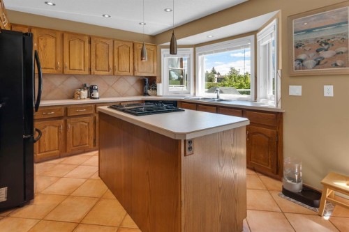 147 Hawkcliff Way Nw, Calgary, AB 