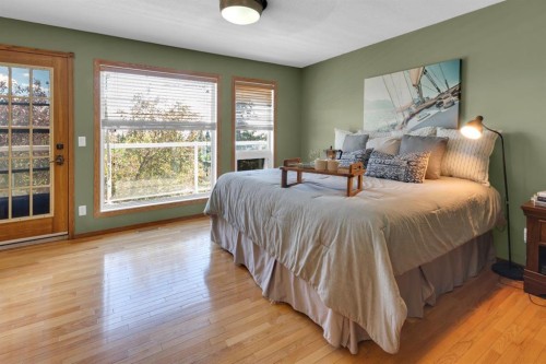 147 Hawkcliff Way Nw, Calgary, AB 