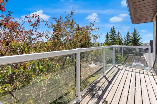 147 Hawkcliff Way Nw, Calgary, AB 