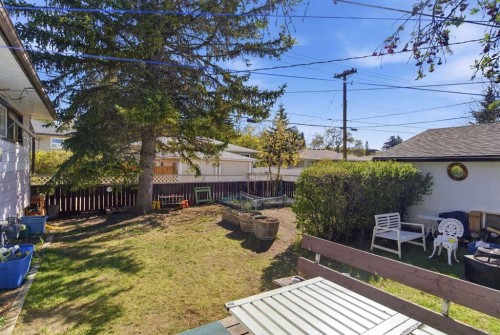 1211 Rosehill Drive Nw, Calgary, AB - Outdoor