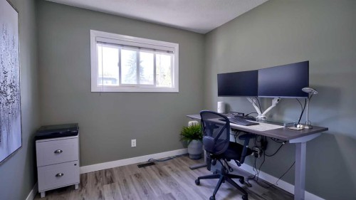 2037 50 Avenue Sw, Calgary, AB 