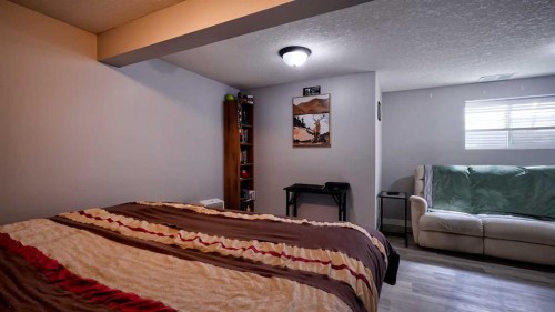 2037 50 Avenue Sw, Calgary, AB 