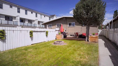 2037 50 Avenue Sw, Calgary, AB 
