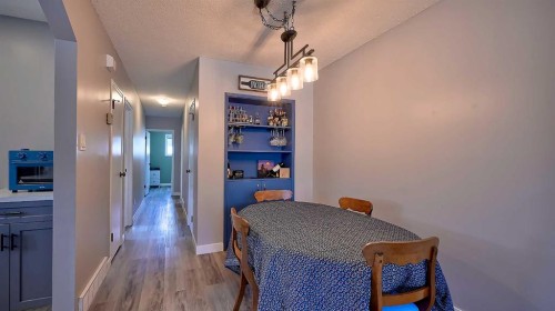 2037 50 Avenue Sw, Calgary, AB 