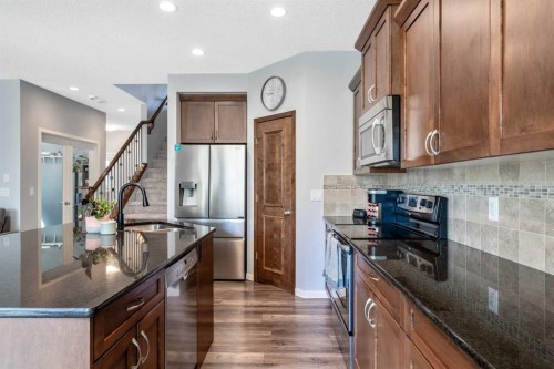 16 Brightoncrest Manor Se, Calgary, AB 