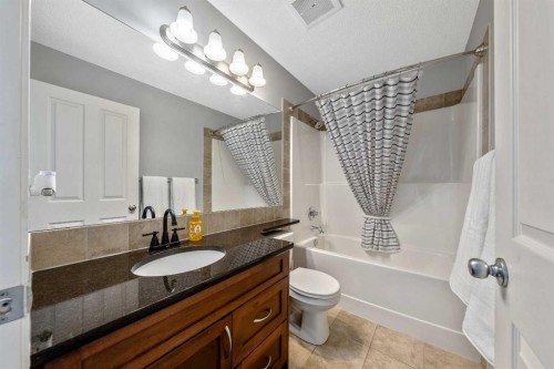 16 Brightoncrest Manor Se, Calgary, AB 