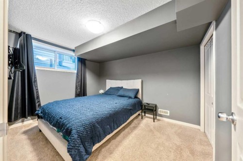16 Brightoncrest Manor Se, Calgary, AB 