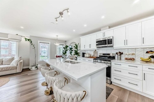 8 Yorkville Link Sw, Calgary, AB 