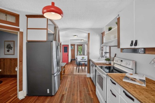 728 4A Street Nw, Calgary, AB 