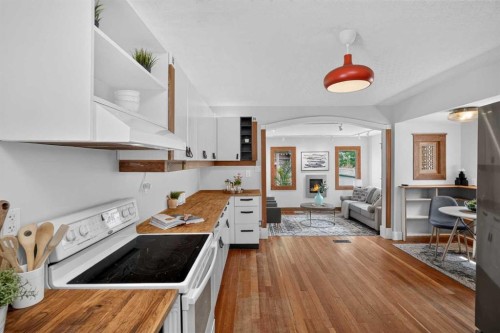 728 4A Street Nw, Calgary, AB 