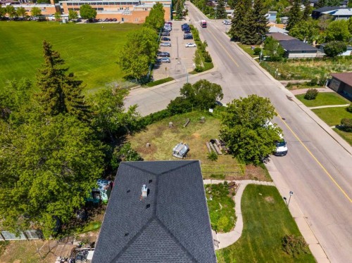 2747 Morley Trail Nw, Calgary, AB 