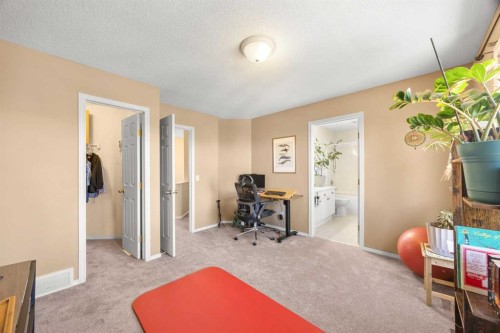 141 Citadel Bluff Close Nw, Calgary, AB 