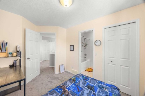 141 Citadel Bluff Close Nw, Calgary, AB 