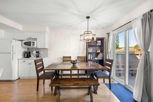 141 Citadel Bluff Close Nw, Calgary, AB 