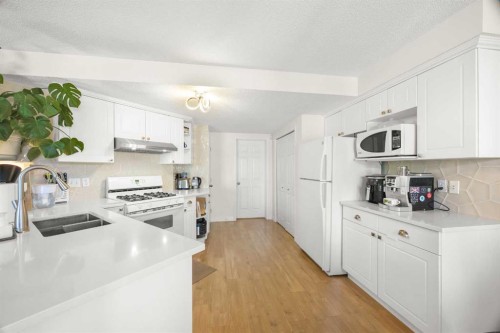 141 Citadel Bluff Close Nw, Calgary, AB 