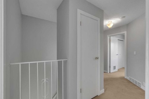 13-7205 4 Street Ne, Calgary, AB - Indoor Photo Showing Other Room