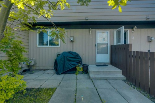 13-7205 4 Street Ne, Calgary, AB - Outdoor With Exterior