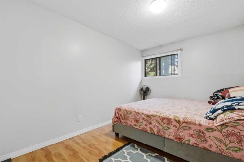 102-611 67 Avenue Sw, Calgary, AB - Indoor Photo Showing Bedroom