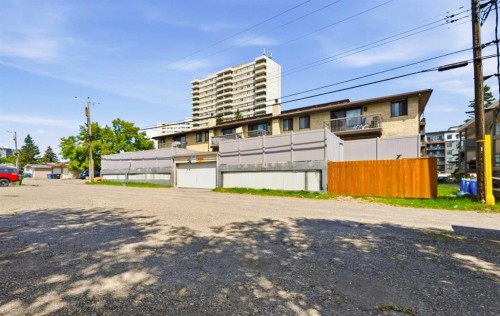 102-611 67 Avenue Sw, Calgary, AB - Outdoor