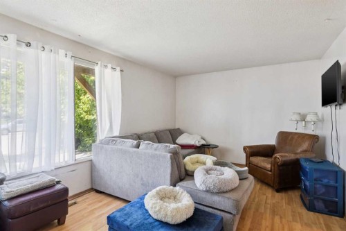 2030 39 Street Se, Calgary, AB 