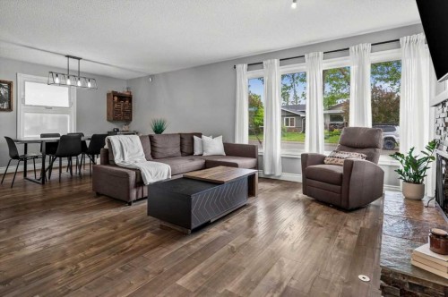 96 Sunhurst Road Se, Calgary, AB 