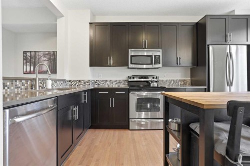 184 Chapalina Square Se, Calgary, AB 