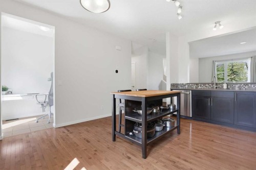 184 Chapalina Square Se, Calgary, AB 