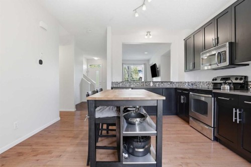 184 Chapalina Square Se, Calgary, AB 