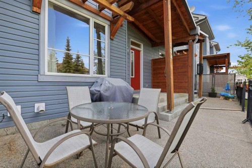 184 Chapalina Square Se, Calgary, AB 