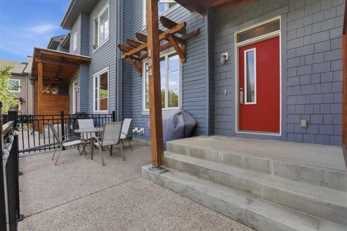 184 Chapalina Square Se, Calgary, AB 