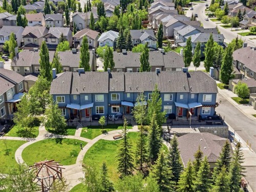 184 Chapalina Square Se, Calgary, AB 