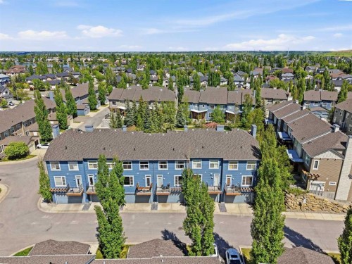 184 Chapalina Square Se, Calgary, AB 