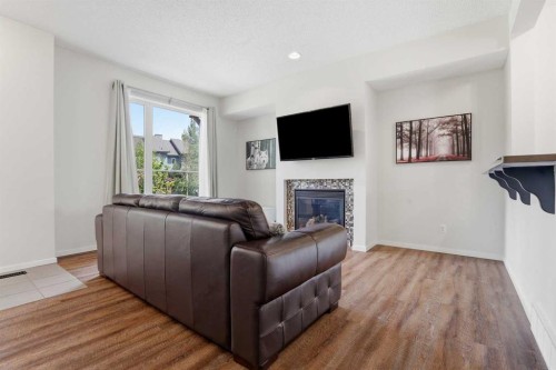 184 Chapalina Square Se, Calgary, AB 