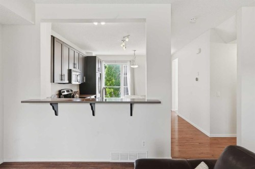 184 Chapalina Square Se, Calgary, AB 