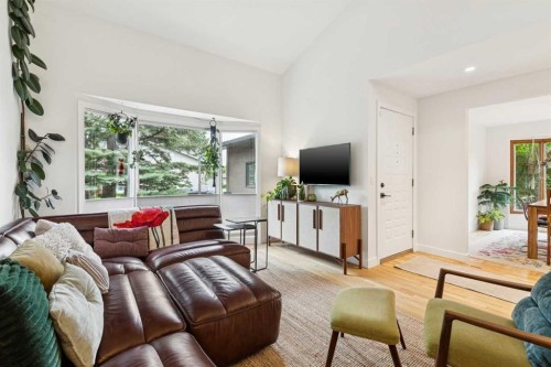 312 Shawcliffe Circle Sw, Calgary, AB 