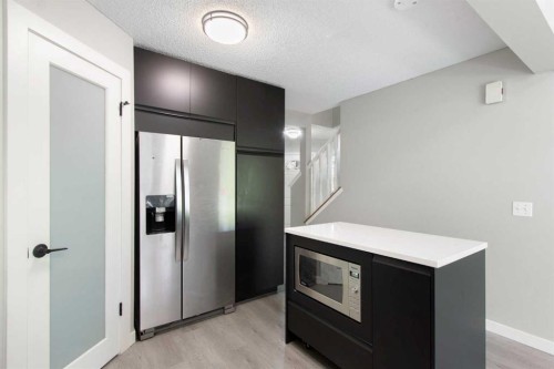 40 Mt Assiniboine Circle Se, Calgary, AB - Indoor