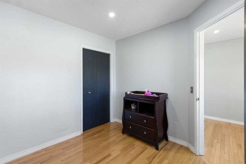 40 Mt Assiniboine Circle Se, Calgary, AB - Indoor