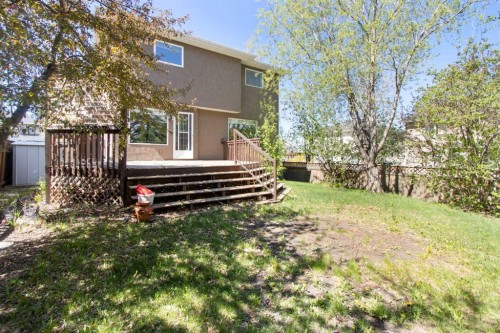 40 Mt Assiniboine Circle Se, Calgary, AB - Outdoor