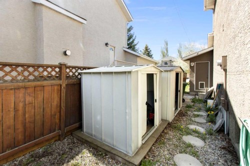 40 Mt Assiniboine Circle Se, Calgary, AB - Outdoor With Exterior