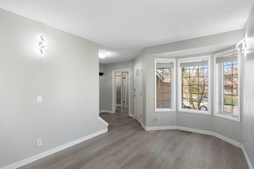 40 Mt Assiniboine Circle Se, Calgary, AB - Indoor Photo Showing Other Room