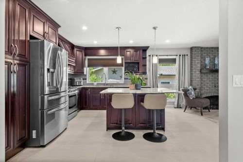 784 Acadia Drive Se, Calgary, AB 
