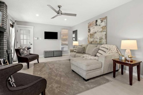 784 Acadia Drive Se, Calgary, AB 