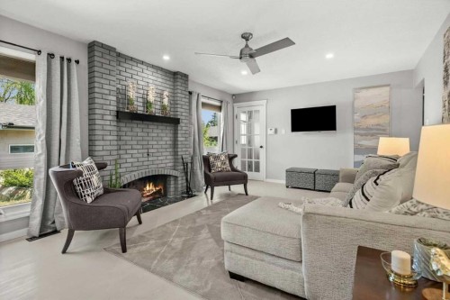 784 Acadia Drive Se, Calgary, AB 