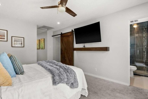 784 Acadia Drive Se, Calgary, AB 