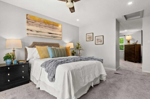 784 Acadia Drive Se, Calgary, AB 