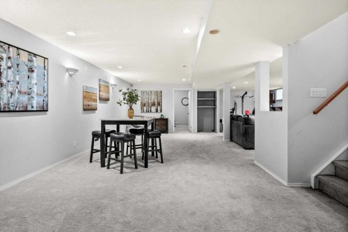 784 Acadia Drive Se, Calgary, AB 