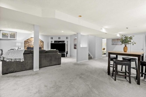 784 Acadia Drive Se, Calgary, AB 