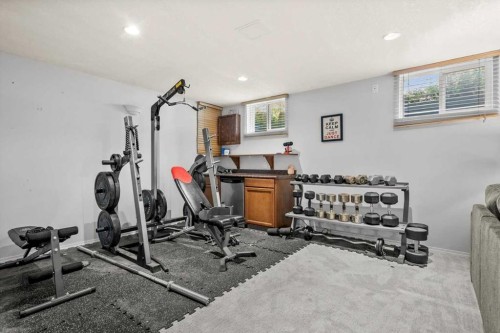 784 Acadia Drive Se, Calgary, AB 