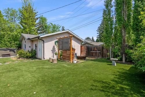 784 Acadia Drive Se, Calgary, AB 