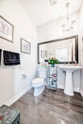 136 Stonemere Close, Chestermere, AB 